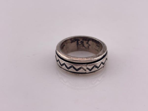 size 6.5 sterling silver spinner zig zag band ring