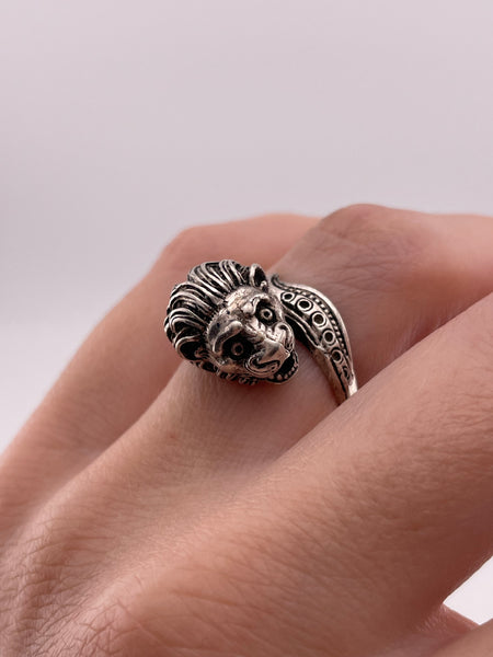size 6.5 sterling silver lion ring