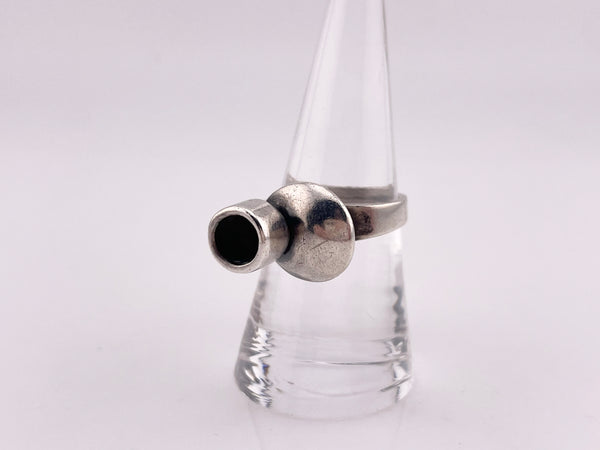 size 7.75 sterling silver modernist stoneless ring