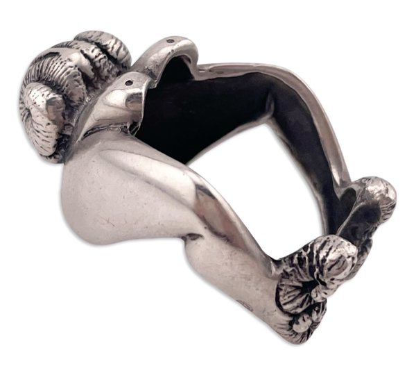 size 6.75/7 sterling silver rare artisan Jaclyn Davidson woman creature ring