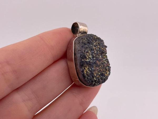 sterling silver druzy pendant