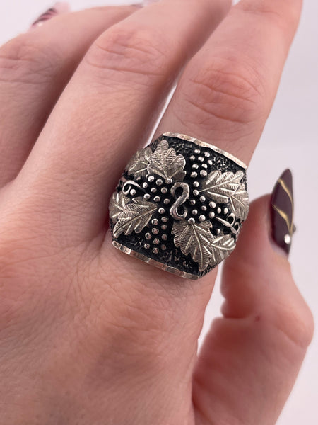 size 10.5 sterling silver chunky leaf ring