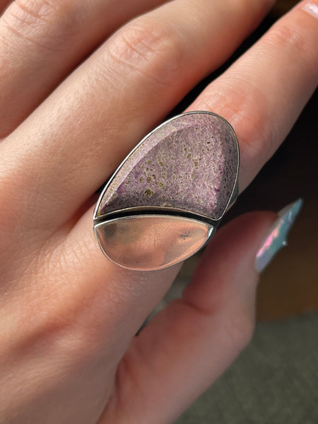 size 7.5 sterling silver purple stone ring