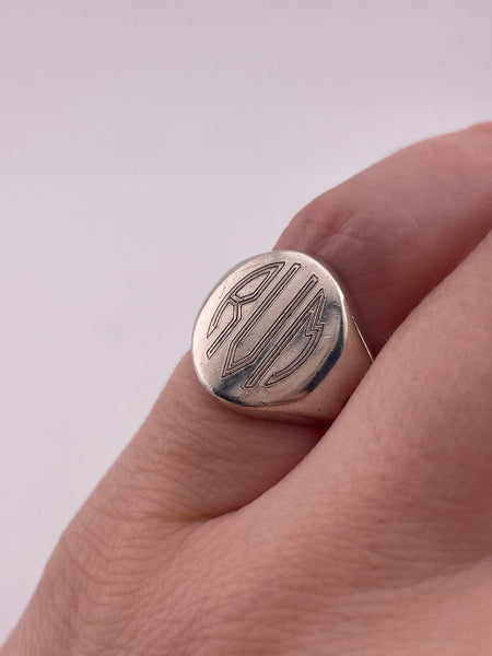 size 4 sterling silver RVM initials ring