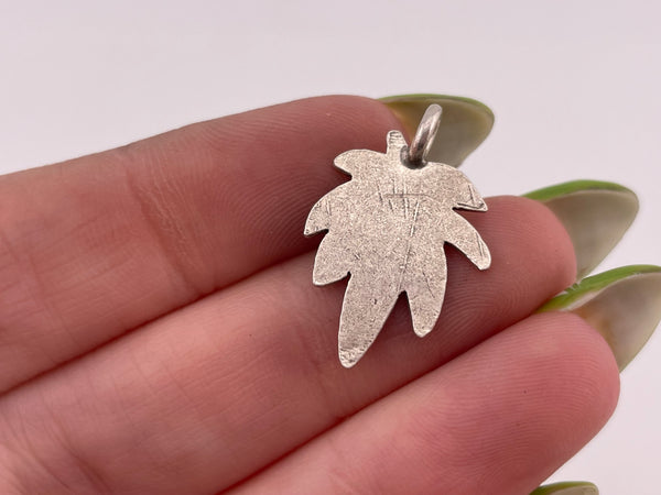 sterling silver marijuana pot leaf pendant