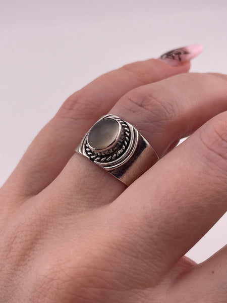 size 7.75 sterling silver moonstone rope border ring