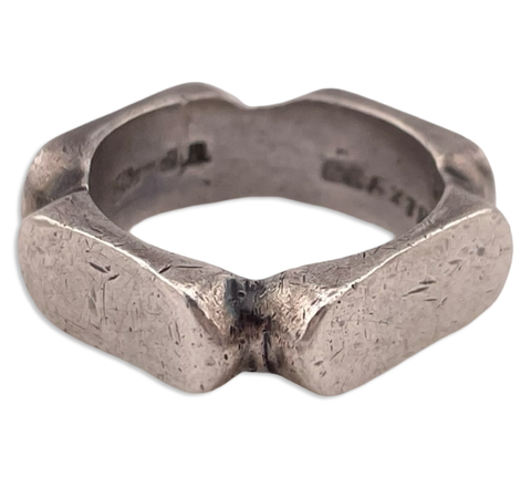 size 7 sterling silver very worn stoneless ring
