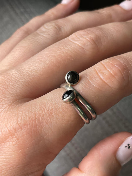 size 7.5 sterling silver onyx black glass ring ***AS IS***