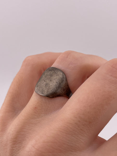 size 6.25 sterling silver very worn signet ring