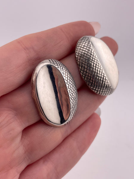 sterling silver textured stoneless oval post earrings