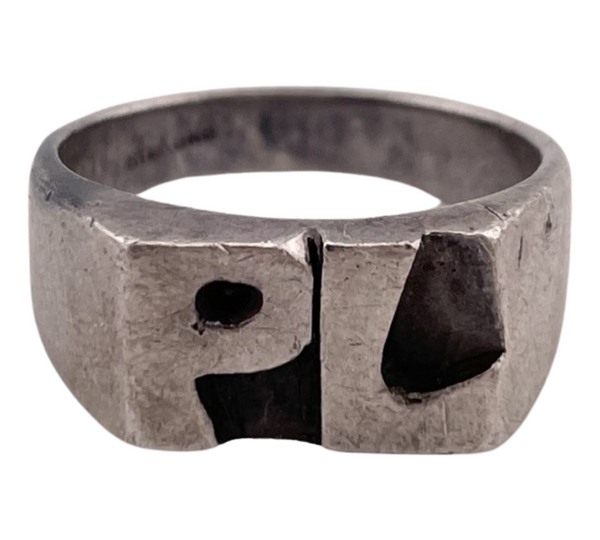 size 8 sterling silver 'PL'  initials ring