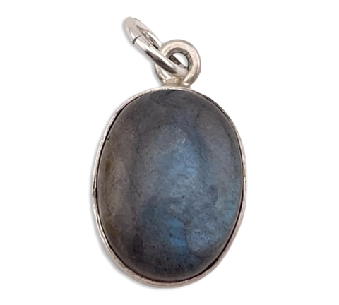 sterling silver oval labradorite pendant