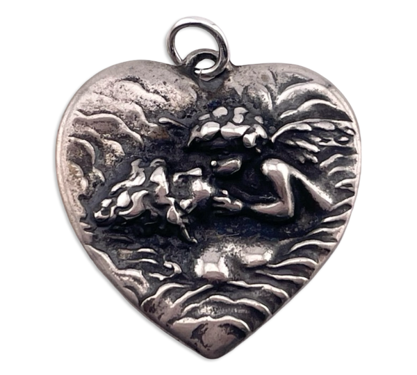 sterling silver kissing cherub heart pendant