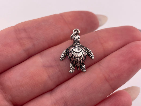 sterling silver small sea turtle pendant