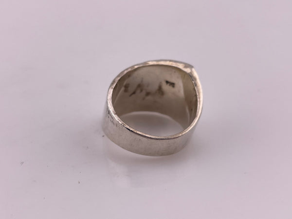 size 7.5 sterling silver stoneless hammered ring