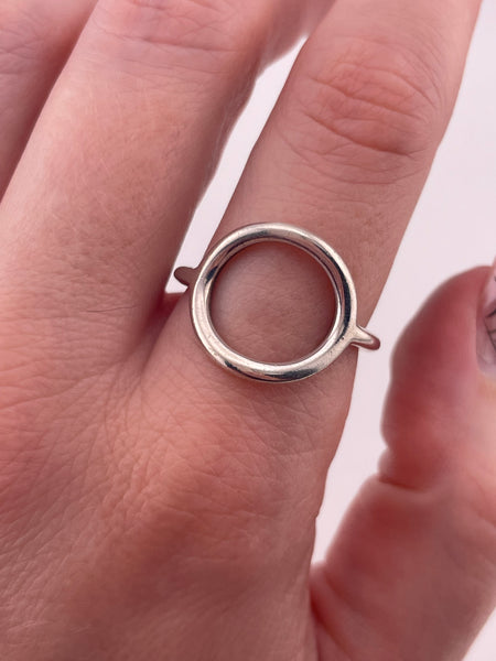size 9 sterling silver Silpada stoneless circle ring