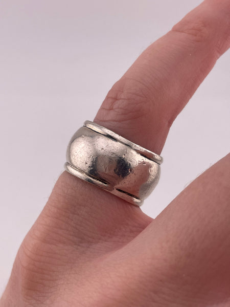 size 4.75 sterling silver very worn stoneless wide band ring