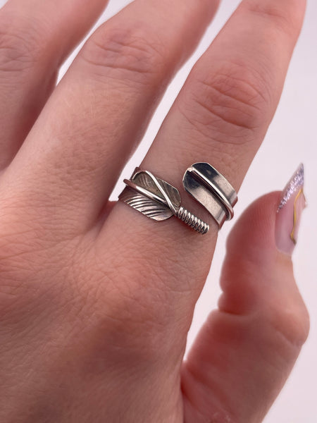 size 8.75 sterling silver feather bypass ring