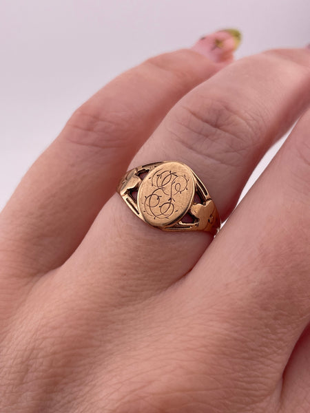 size 6.75 10k yellow gold engarved signet ring