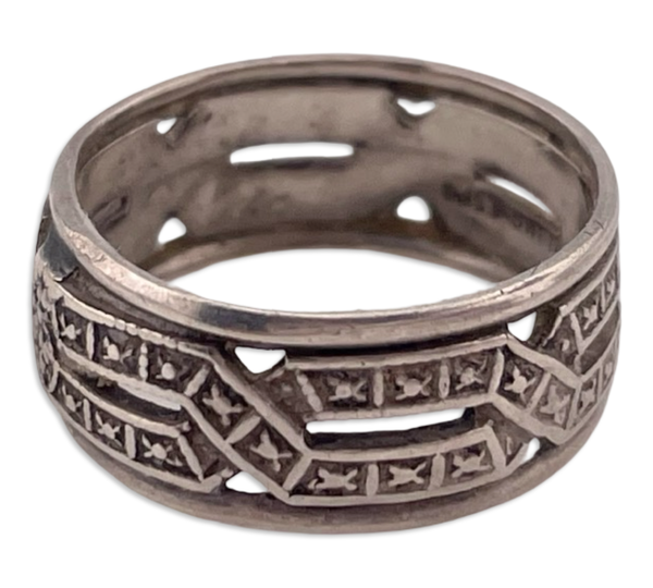 size 5 sterling silver band cut-out ring