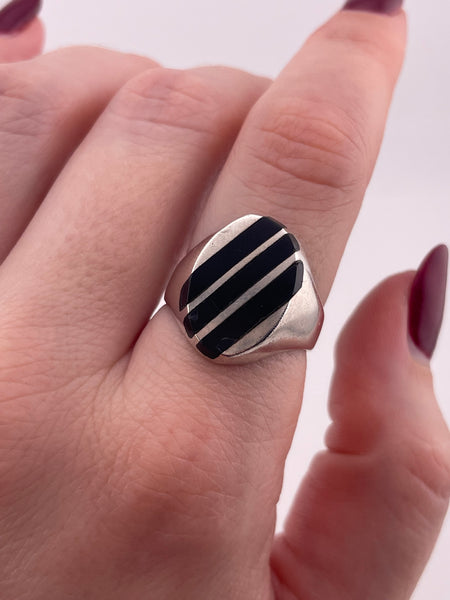 size 8.25 sterling silver Mexican black resin stripe ring ***AS IS***