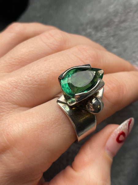 size 9-11 adjustable sterling silver faceted green gemstone ring