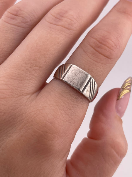 size 8.5 sterling silver band ring