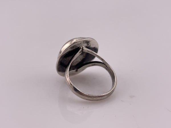 size 7.25 sterling silver mother of pearl ring