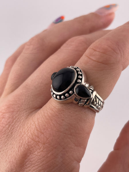 size 7.25 sterling silver synthetic onyx ring