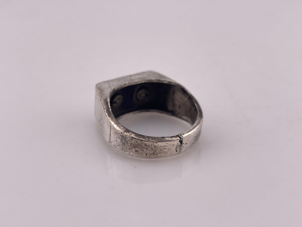 size 8.75 sterling silver 'HT' initials ring ***AS IS***