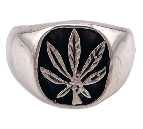 size 7.5 sterling silver marijuana pot leaf ring