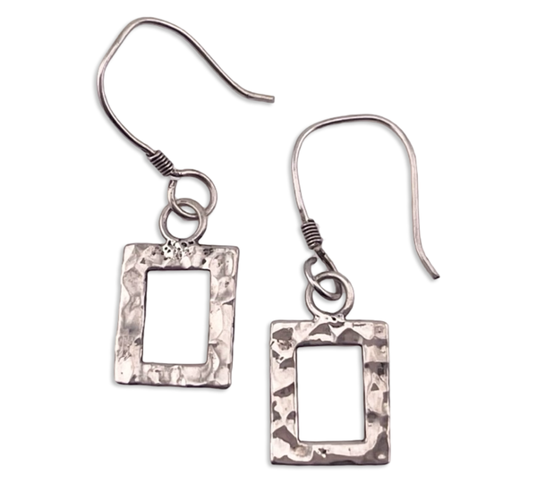 sterling silver stoneless lightweight hammered square dangle earrings