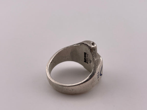 size 8.5 sterling silver very worn 'USA' ring