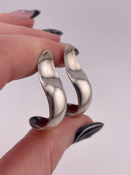 sterling silver stoneless J shaped post earrings