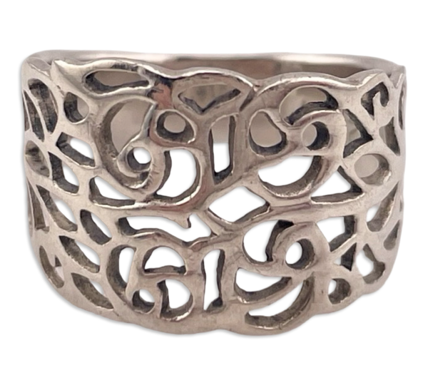 size 7 sterling silver stoneless cut-out design ring