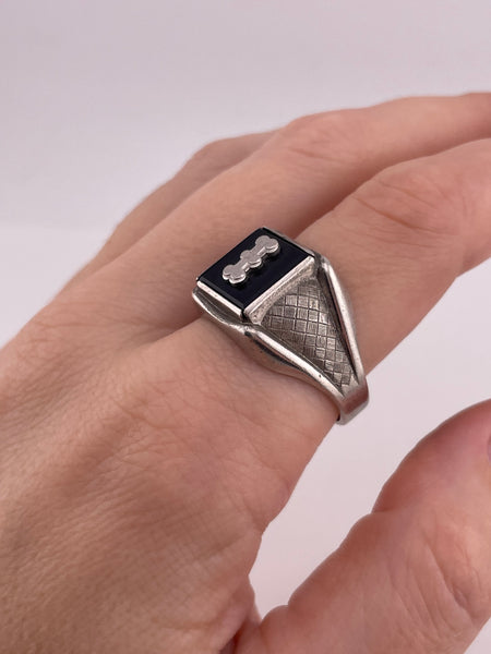 size 11.5 sterling silver onyx 'I' initial ring