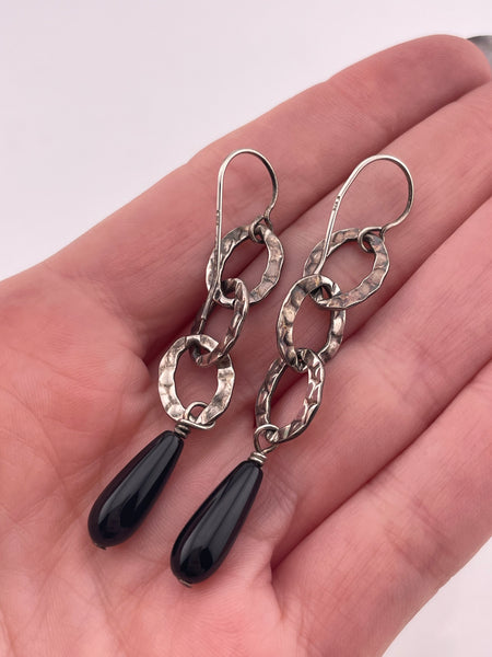 sterling silver onyx hammered design hook dangle earrings