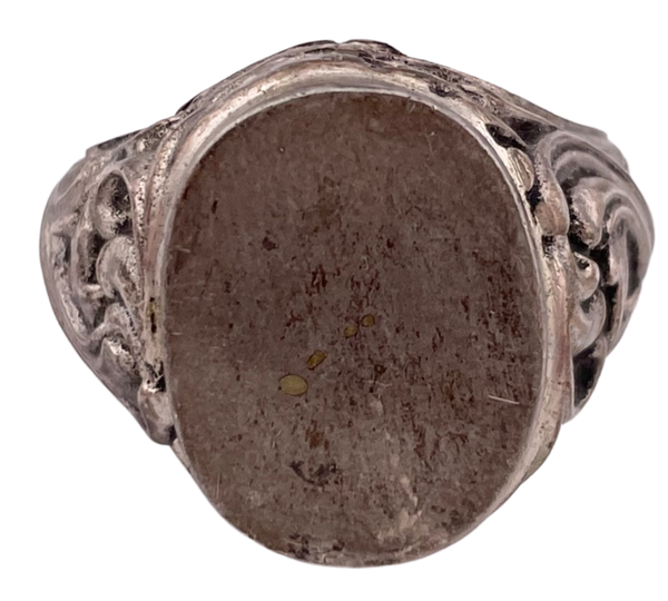 size 9.25 sterling silver ornate signet ring