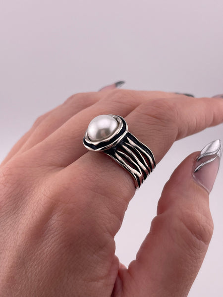 size 8.75 sterling silver synthetic pearl ring