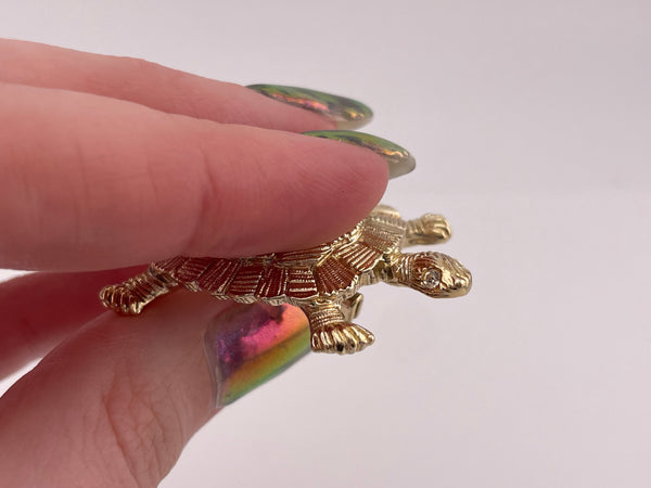 Gerry's gold tone turtle vintage costume brooch