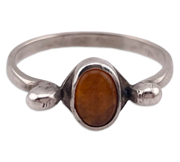 size 5.25 sterling silver oval orange glass ring