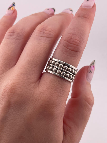 size 8 sterling silver Mexican stoneless stacked ball band ring
