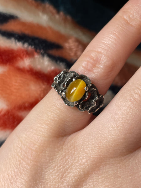 size 3.25 sterling silver brutalist tiger's eye ring