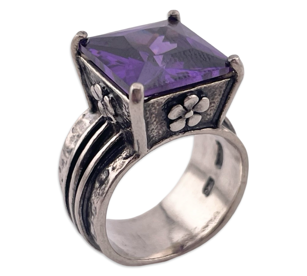 size 6 sterling silver chunky faceted purple glass flower wide band square ring