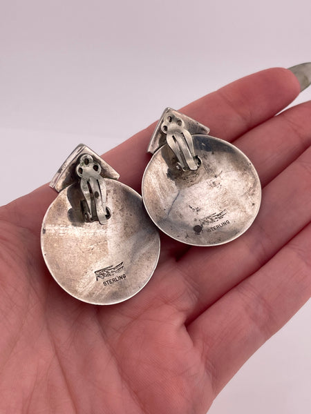 sterling silver Ray Tracey Knifewing turquoise onyx inlay clip-on earrings