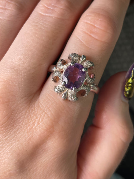 size 10.75 sterling silver Kabana faceted amethyst dot textured cross ring