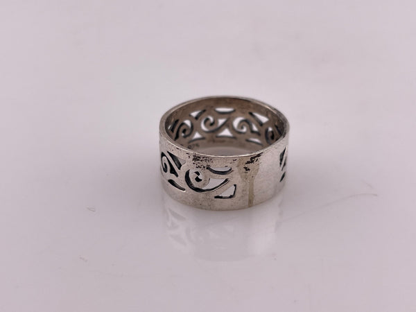 size 7 sterling silver cut-out design band ring