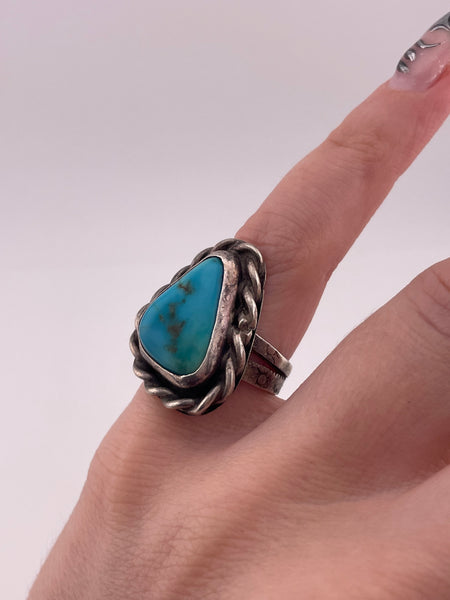 size 6 sterling silver triangle turquoise stamped band ring