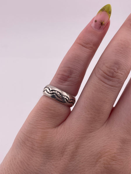 size 4 sterling silver stamped band ring