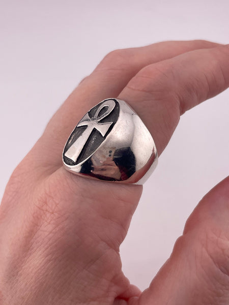 size 9.75 sterling silver stoneless ankh ring